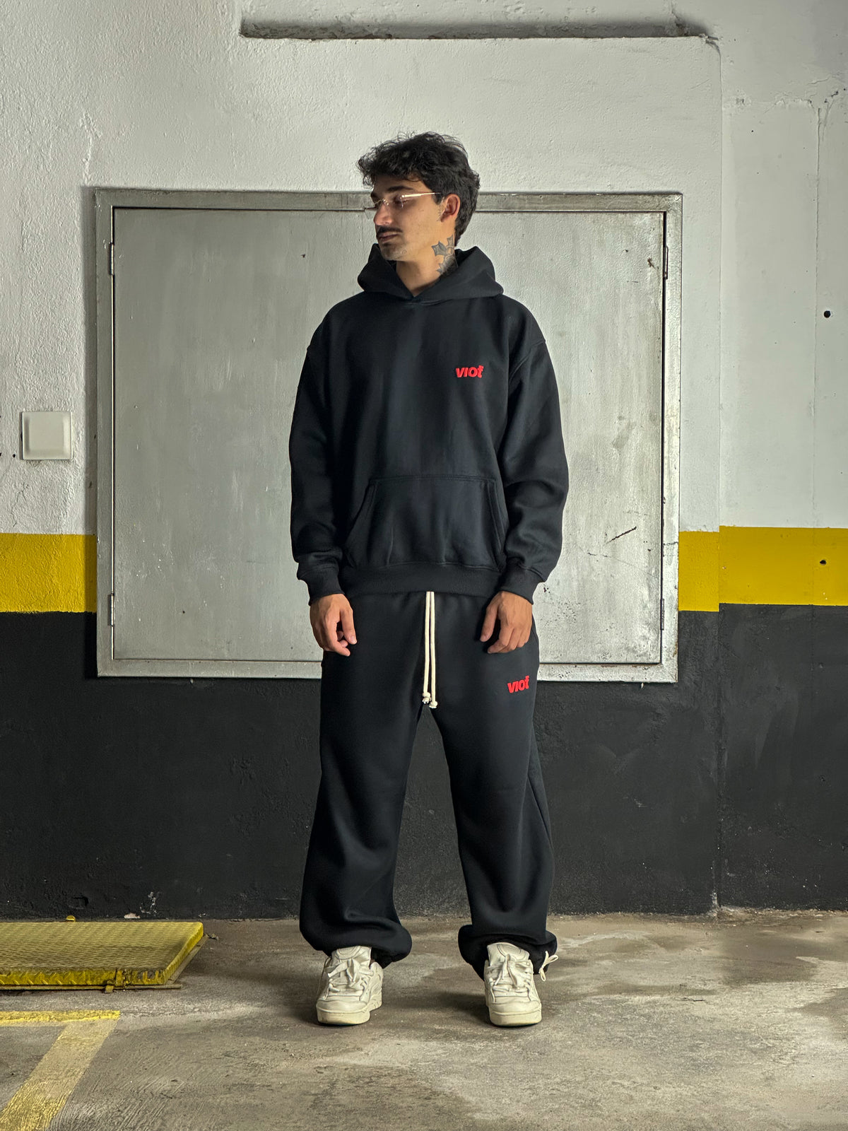 Moletom "V. Suite"