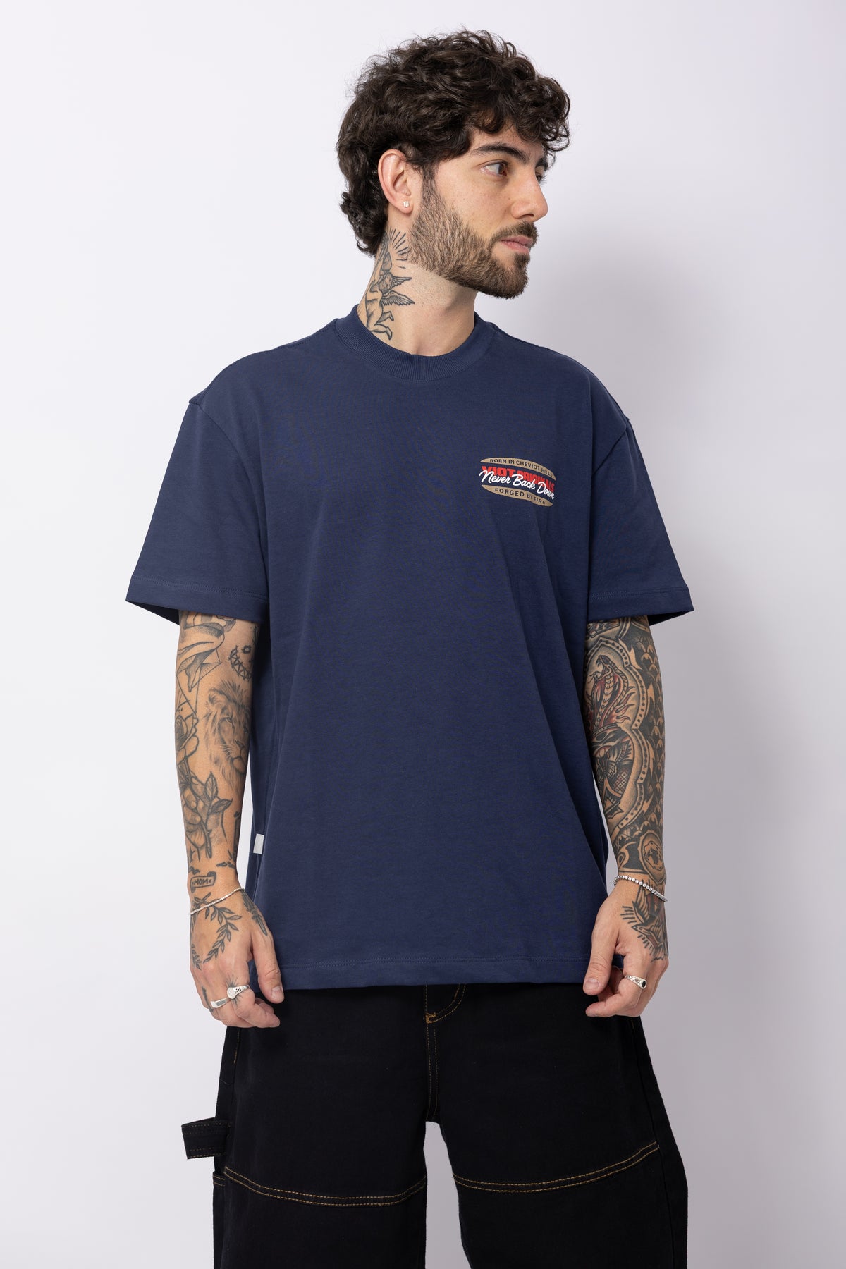 Camisa "Never Back Down" Oversize